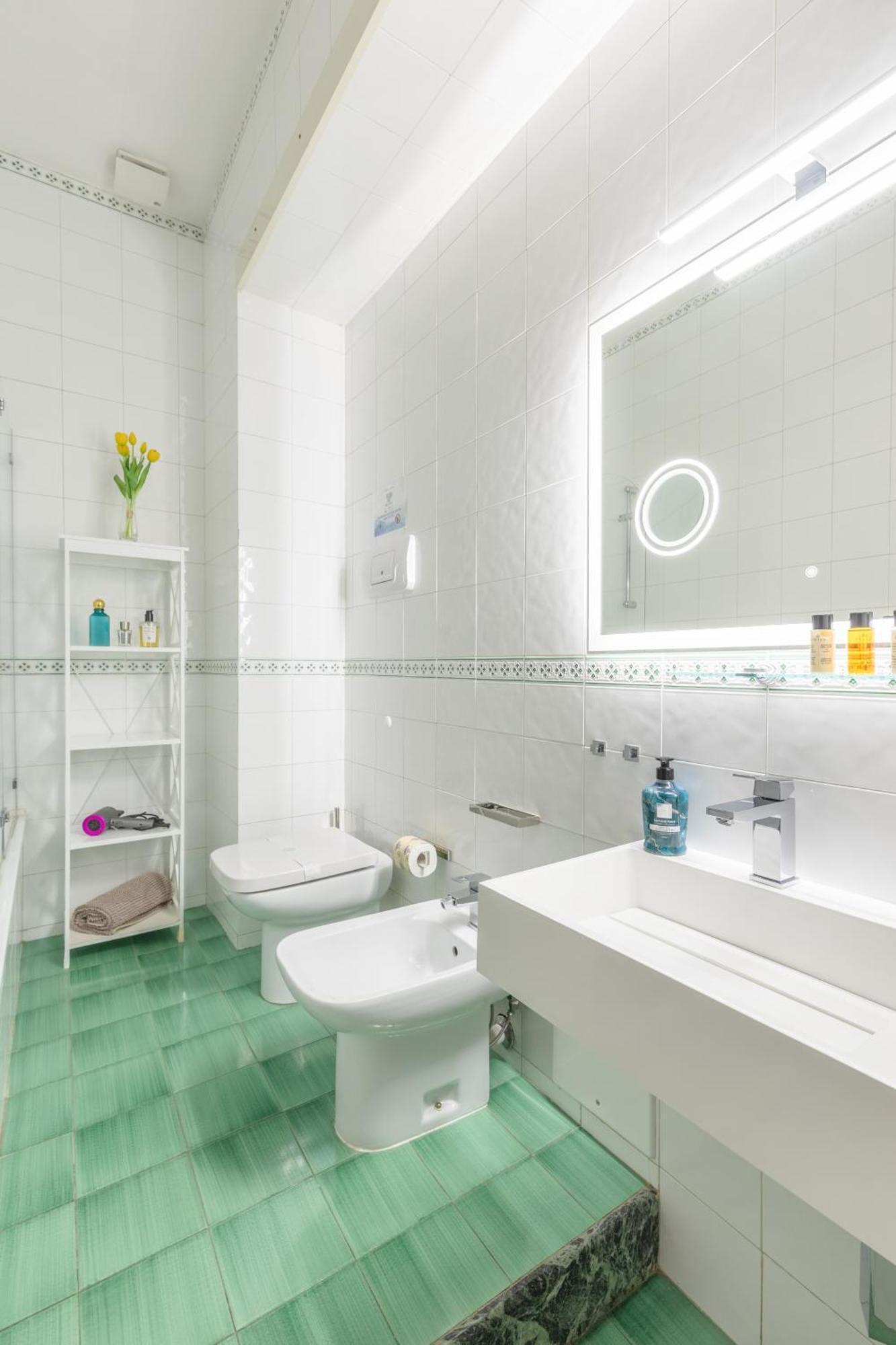 Napolicentro Mare - Sea View Rooms&suites Bed & Breakfast