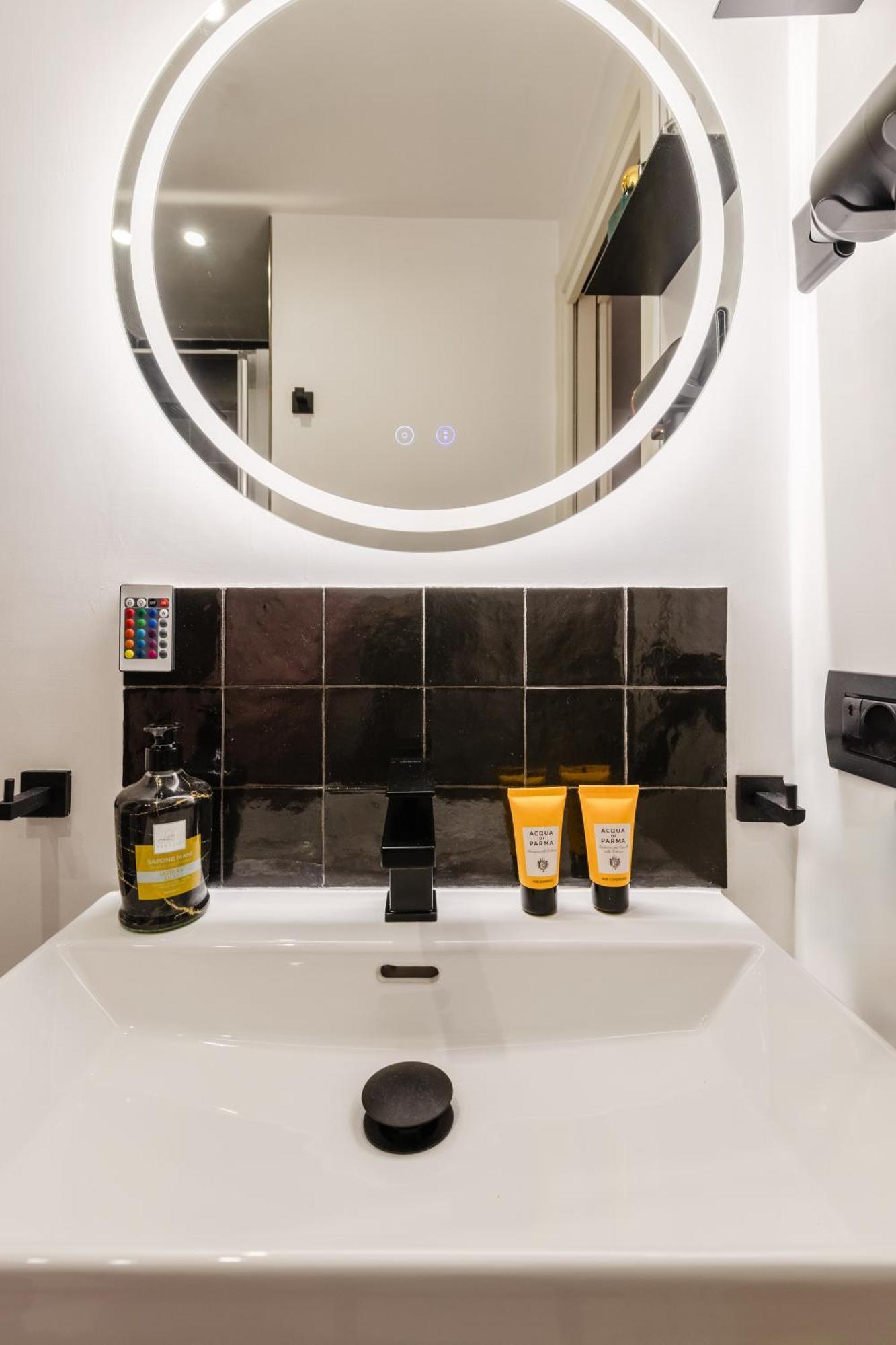 Napolicentro Mare - Sea View Rooms&suites 2*