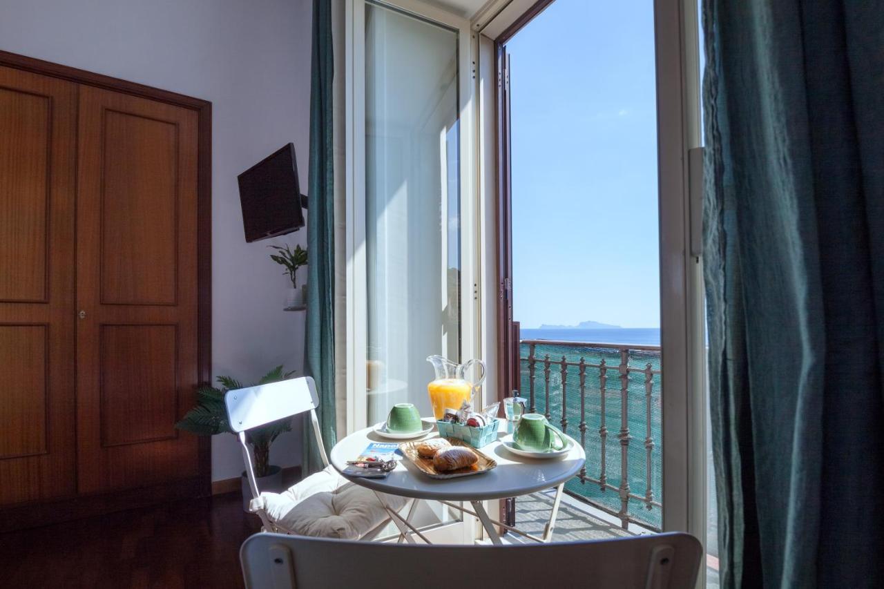 Napolicentro Mare - Sea View Rooms&suites 2* Napoli